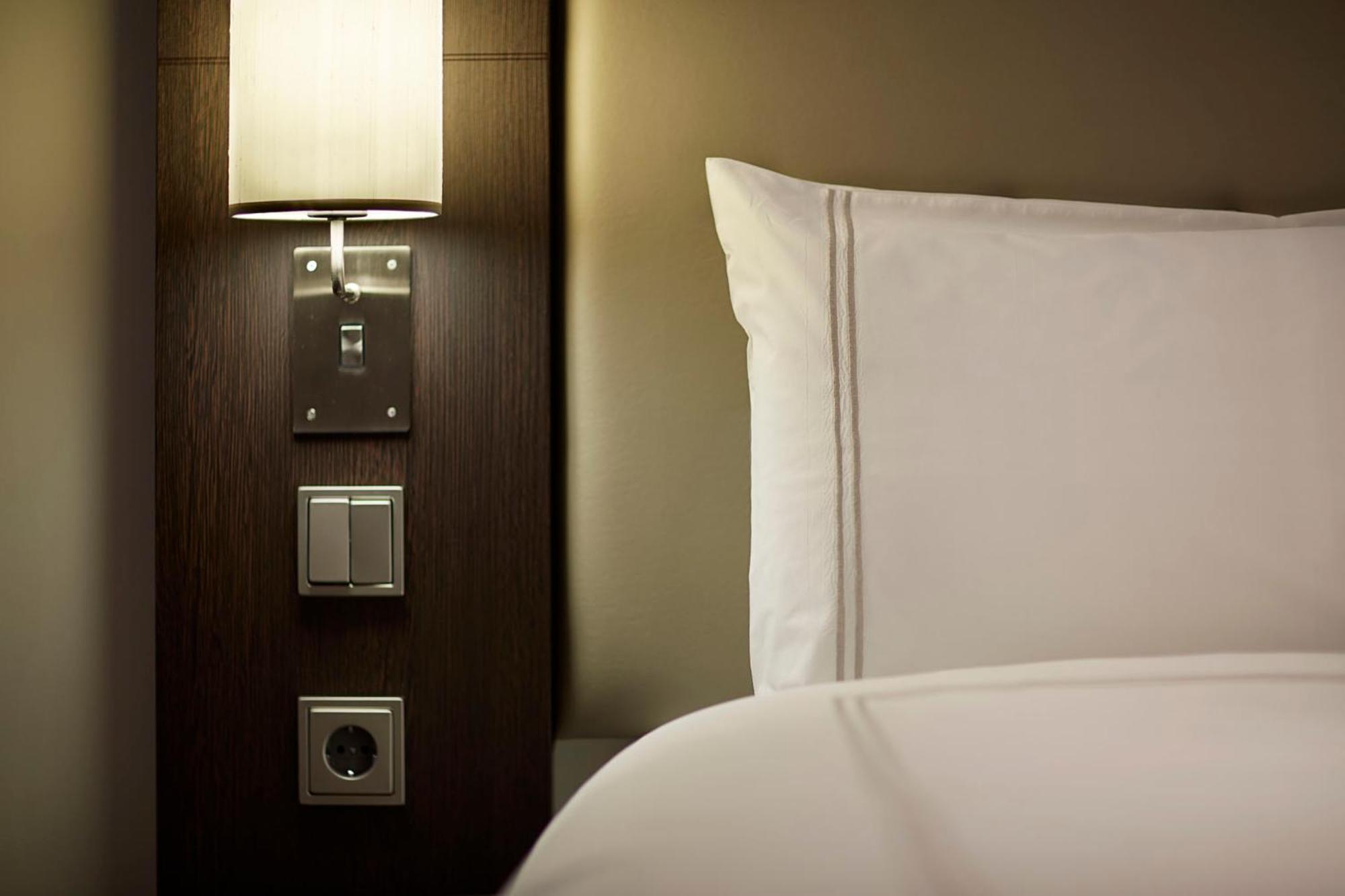 Premier Inn Frankfurt Messe Frankfurt nad Mohanem Exteriér fotografie