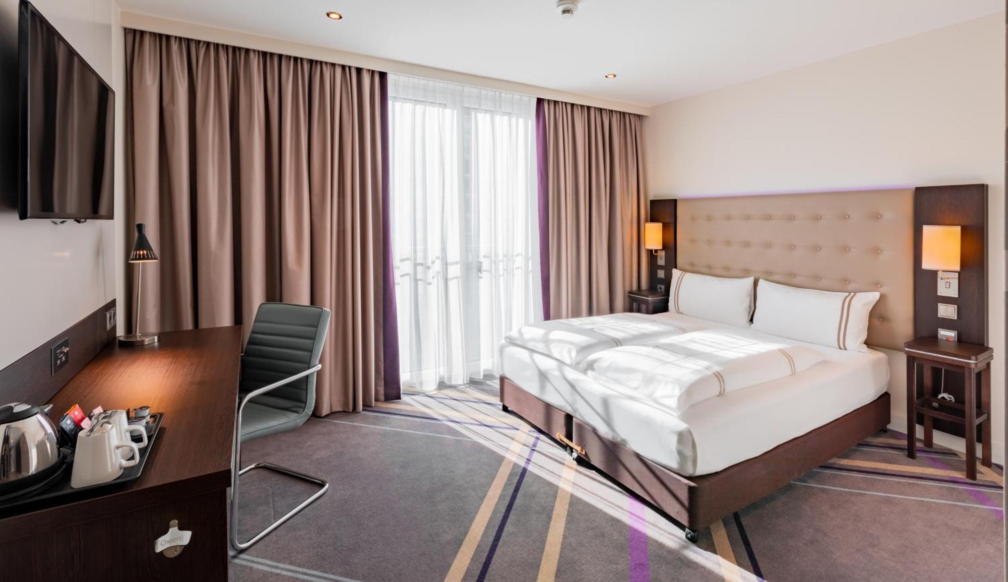 Premier Inn Frankfurt Messe Frankfurt nad Mohanem Exteriér fotografie
